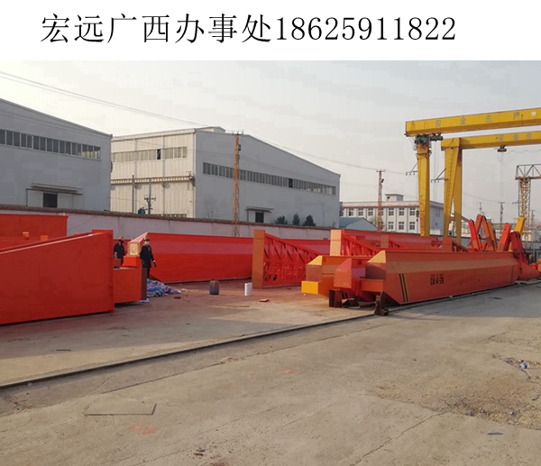 廣西防城港半門式起重機在物流倉儲的應用實踐