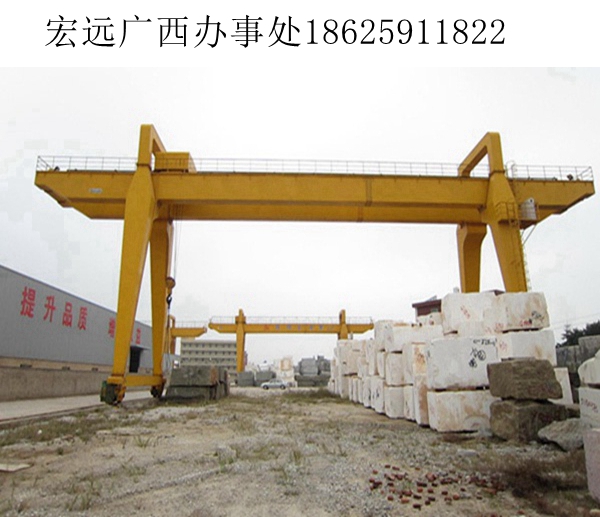 廣西梧州60 噸倒三角龍門吊：高效重載的結(jié)構(gòu)革新